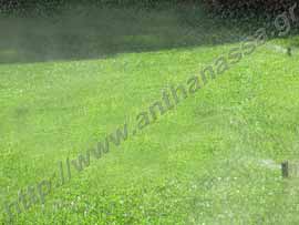 _Εκτοξευτήρες νερού ή irrigation sprinklers.